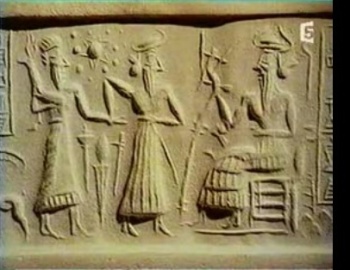 civilisations disparues ( toujours les géants) Fresque-sumc3a9rienne-avec-le-soleil-entourc3a9-des-planc3a8tes-pluton-et-nibiru